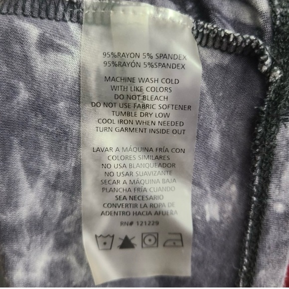 🔥 SOLD 🔥Steve Madden tye dye maxi dress - Picture 16 of 16